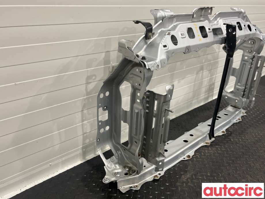 Frontplate til Toyota Urban Cruiser 2009-2014  (TOYOTA|5320552090|)