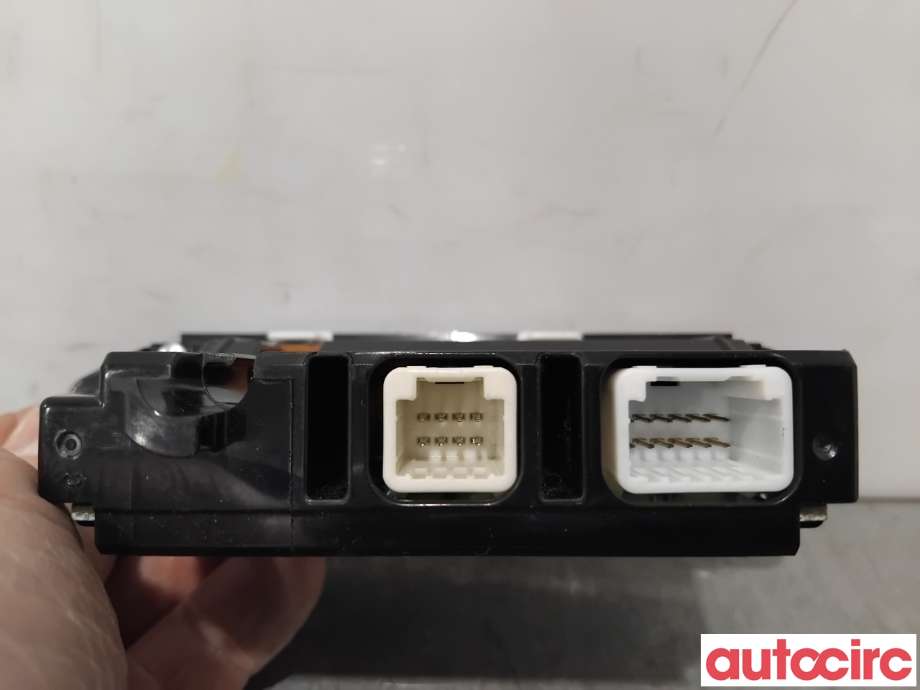 Bryter diverse til Nissan Leaf 2011-2017 (Type I)  (NISSAN|283953ND0B|)