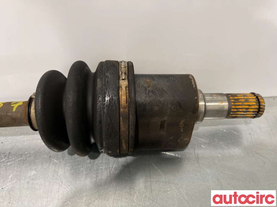 Drivaksel venstre foran til Hyundai Getz 2002-2009 (HYUNDAI|495001C351|)