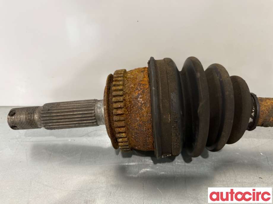 Drivaksel høyre foran til Hyundai Getz 2002-2009 (HYUNDAI|495001C361|)