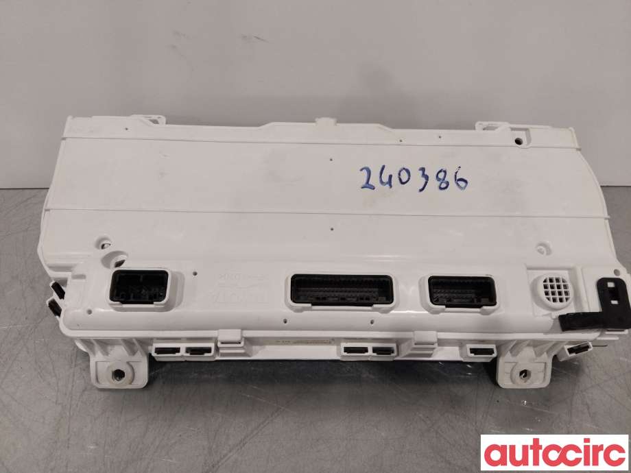 Instrumentpanel til Toyota Hilux 2016-2020  (TOYOTA|83800FC570)