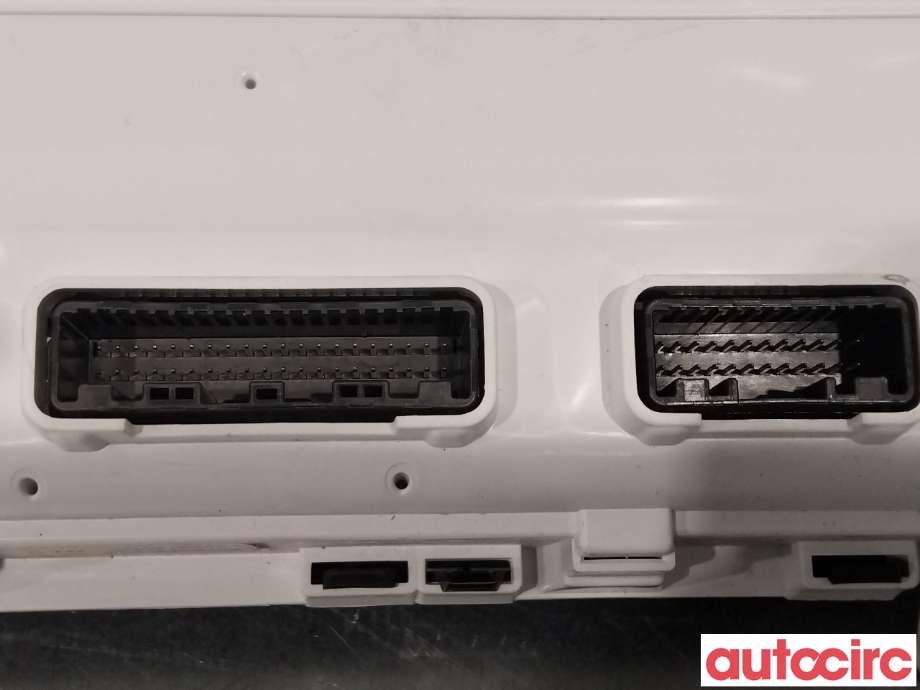Instrumentpanel til Toyota Hilux 2016-2020  (TOYOTA|83800FC570)