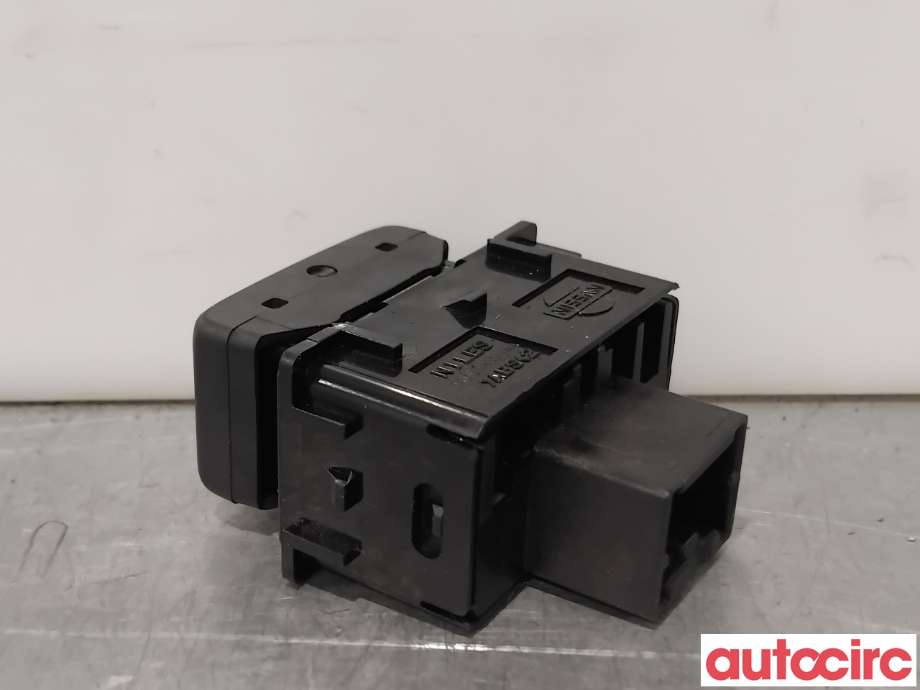 Bryter tanklokk til Nissan Navara 2016-->> (D23) (D23) (NISSAN|252804KJ0A|)