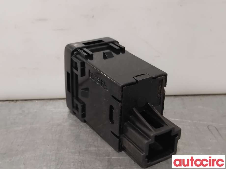 Bryter Antispinn til Nissan Navara 2016-->> (D23) (D23) (NISSAN|251453TA0A|)