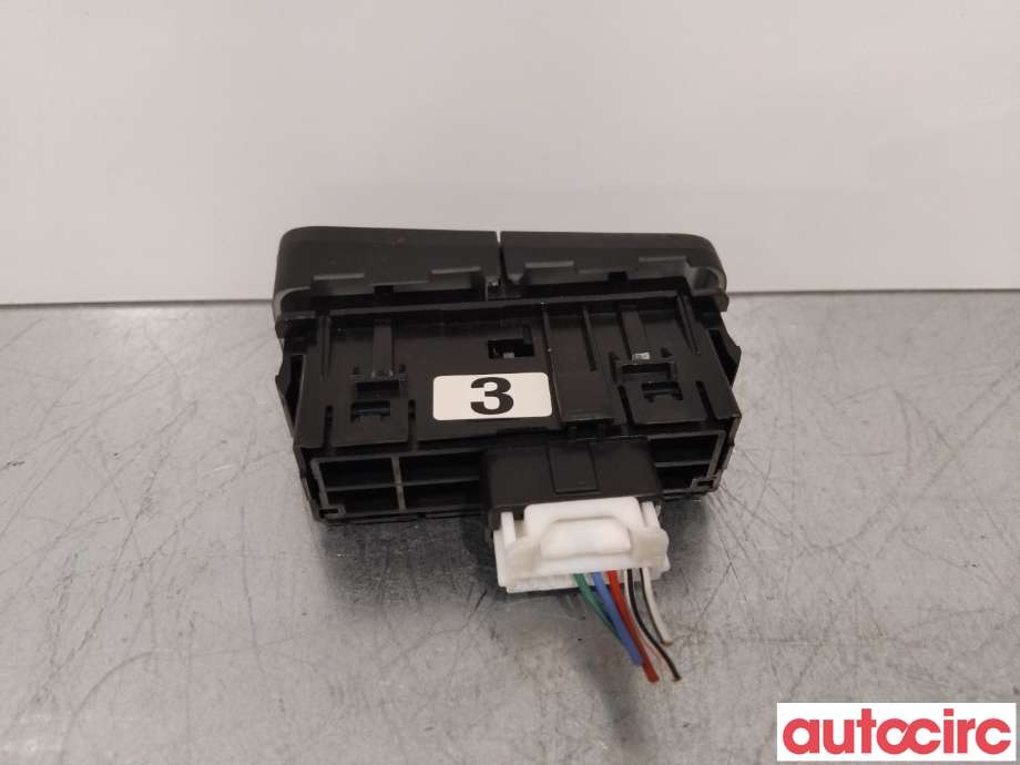 Bryter diverse til Toyota Hilux 2016-2020  (TOYOTA|849700K020|)