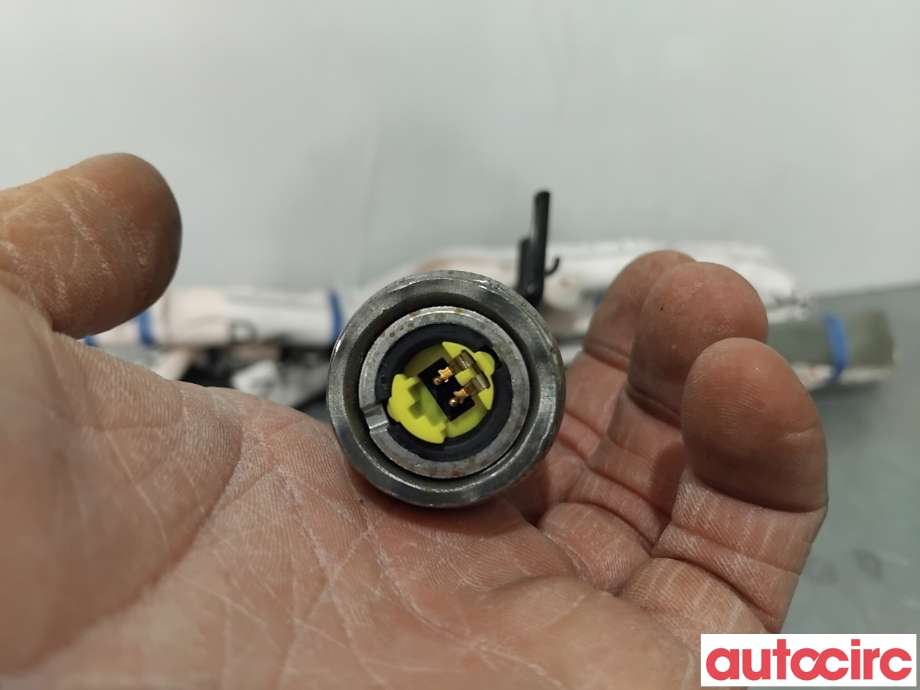 Airbag gardin venstre til Nissan Navara 2016-->> (D23) (D23) (NISSAN|985P14JC0A|)