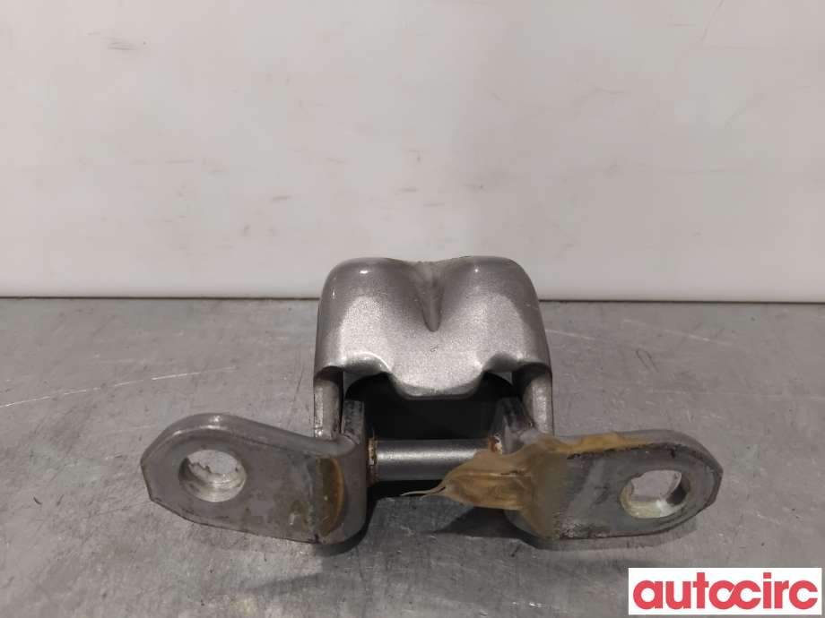 Hengsler til Nissan Navara 2016-->> (D23) (D23) (NISSAN|824204P00A|)