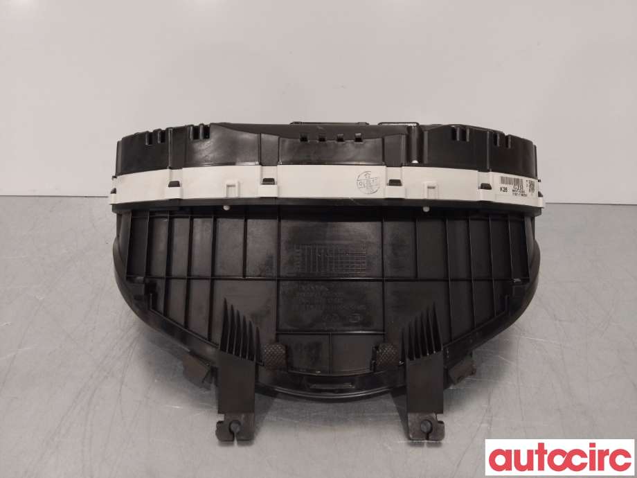 Instrumentpanel til Hyundai i40 2012-2017  (HYUNDAI|940113Z400|11001-778920H|94011-3Z400)