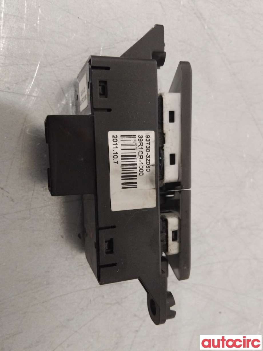 Bryter setevarme til Hyundai i40 2012-2017 (HYUNDAI|937303Z060)