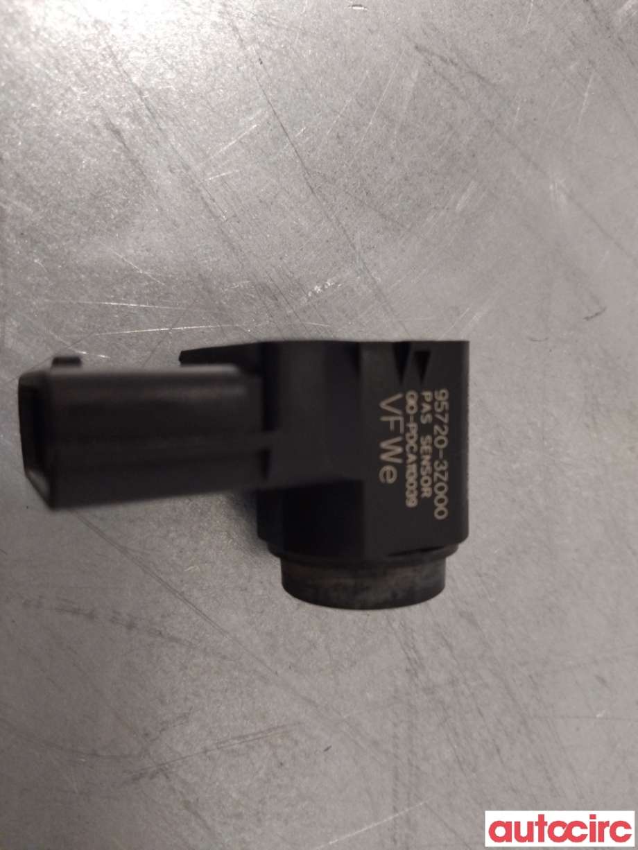 Parkeringssensor foran til Hyundai i40 2012-2017  (HYUNDAI|957203Z000UB6||95720-3Z000)