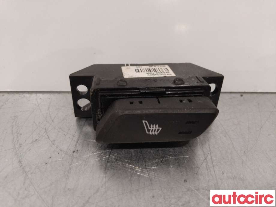 Bryter setevarme til Hyundai i40, 2012-2017  (HYUNDAI|937523Z000)