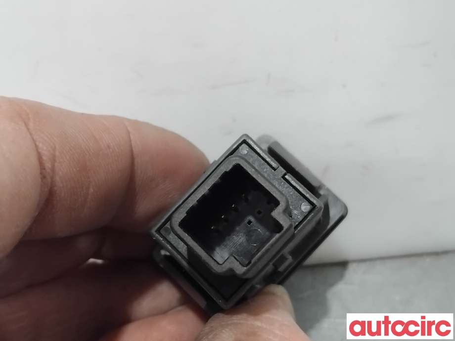 Bryter diverse til Toyota Avensis 2009-2015 (Type III, Fase 1)  (TOYOTA|8415002040||84150-02040)