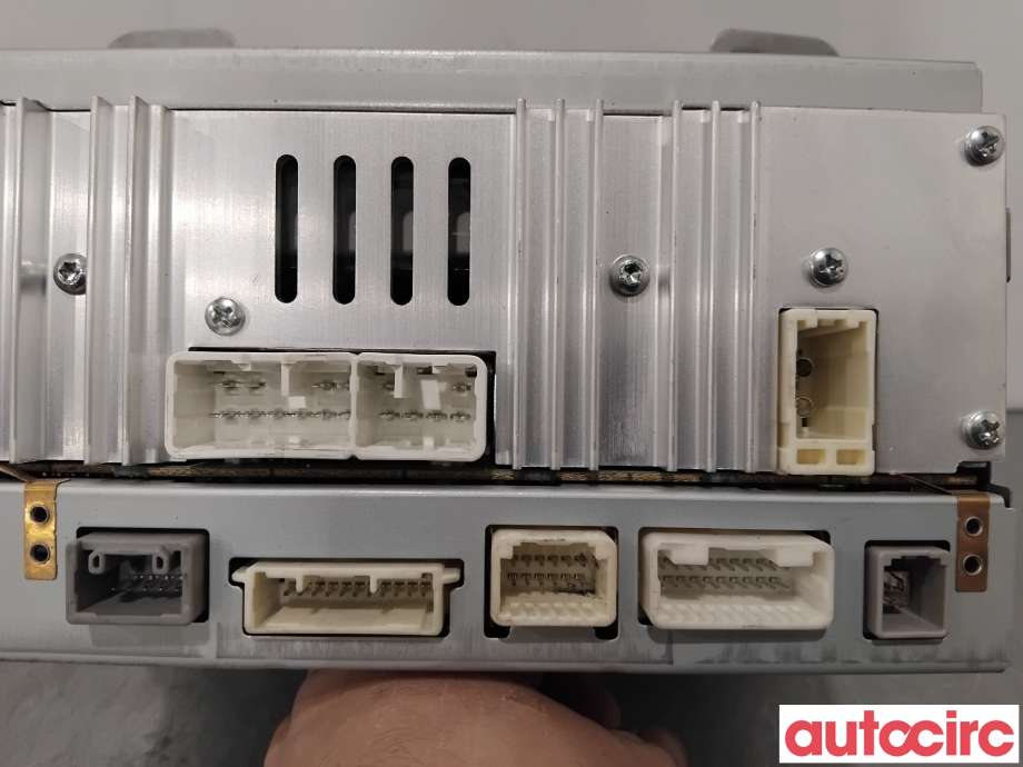 Bilstereo navigasjon til Toyota Avensis 2009-2015 (Type III, Fase 1)  (TOYOTA|8612005180|86113-60V860|PZ445-00333)
