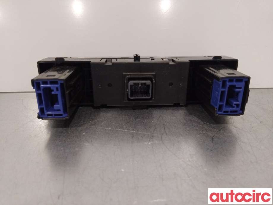 Bryter setevarme til Toyota RAV4 2019-->> (Type V)  (TOYOTA|8395042540)