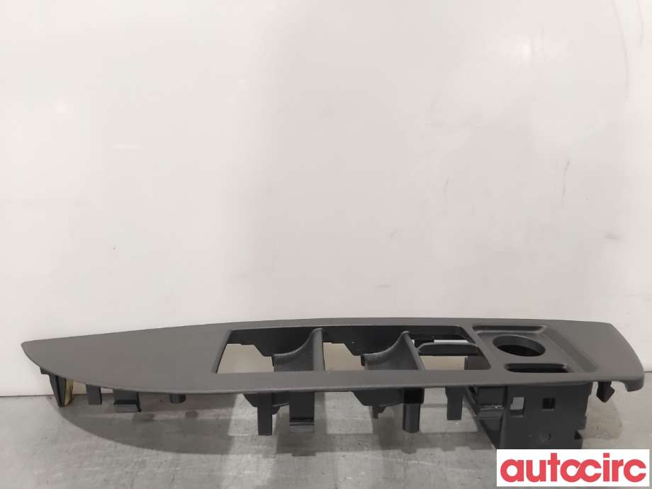 Diverse deler til Toyota Corolla 2019-->> (TOYOTA|7423202J70||74232-02J70)