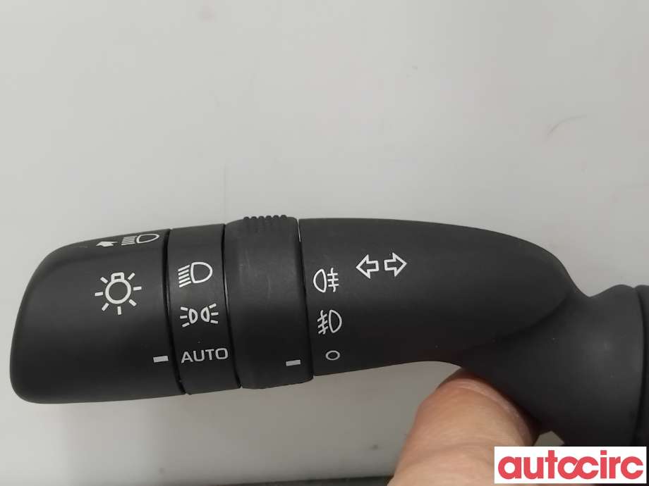 Bryter blink til Toyota Corolla 2019-->>  (TOYOTA|8432902040||02D70)