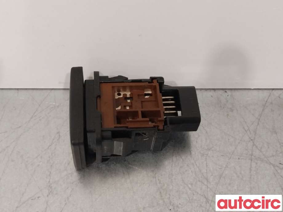 Bryter tanklokk til Toyota Avensis 2009-2015 (Type III, Fase 1)  (TOYOTA|8484105020|)