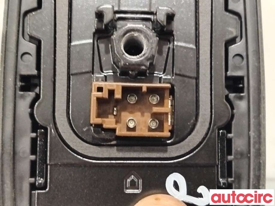 Antenne navigasjon til Toyota Corolla 2019-->>  (TOYOTA|8676002160|)