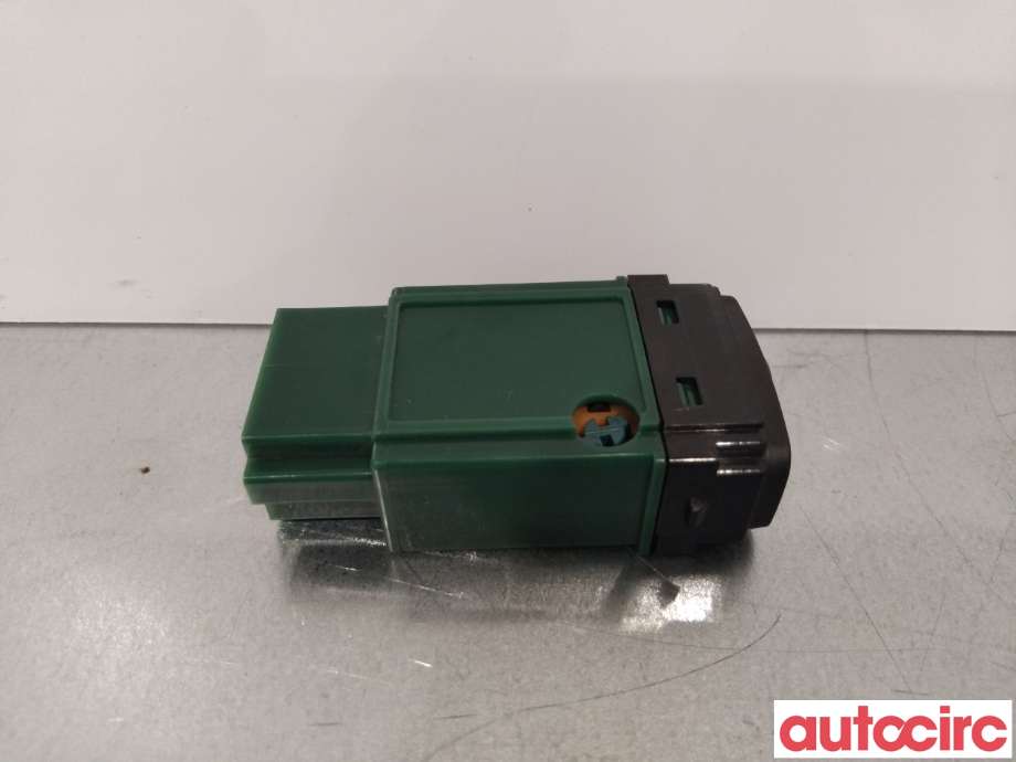 Frontlykter til Mitsubishi Outlander 2010-2012 (Type II, Fase 2)  (MITSUBISHI|8614A038)