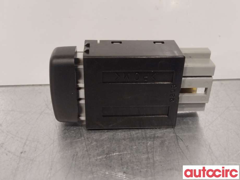 Bryter diverse til Mitsubishi Outlander 2010-2012 (Type II, Fase 2) (MITSUBISHI|8602A009|)