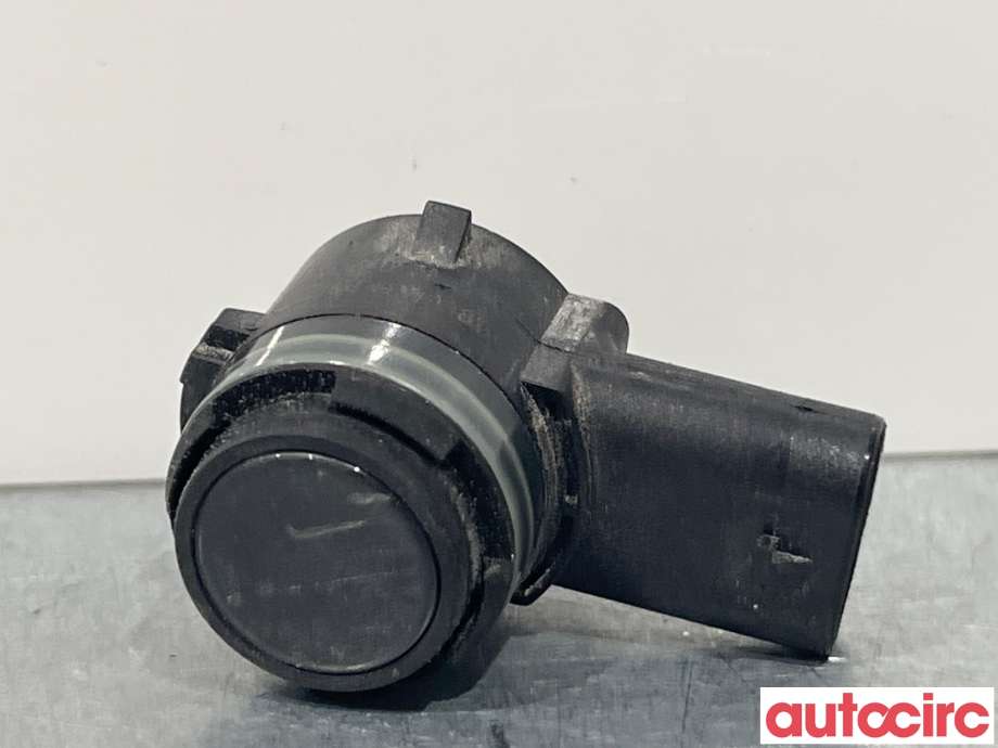 Parkeringssensor foran til VW Passat 2015-2019 (Fase 1) (B8) (B8) (VOLKSWAGEN|5Q0919275B)