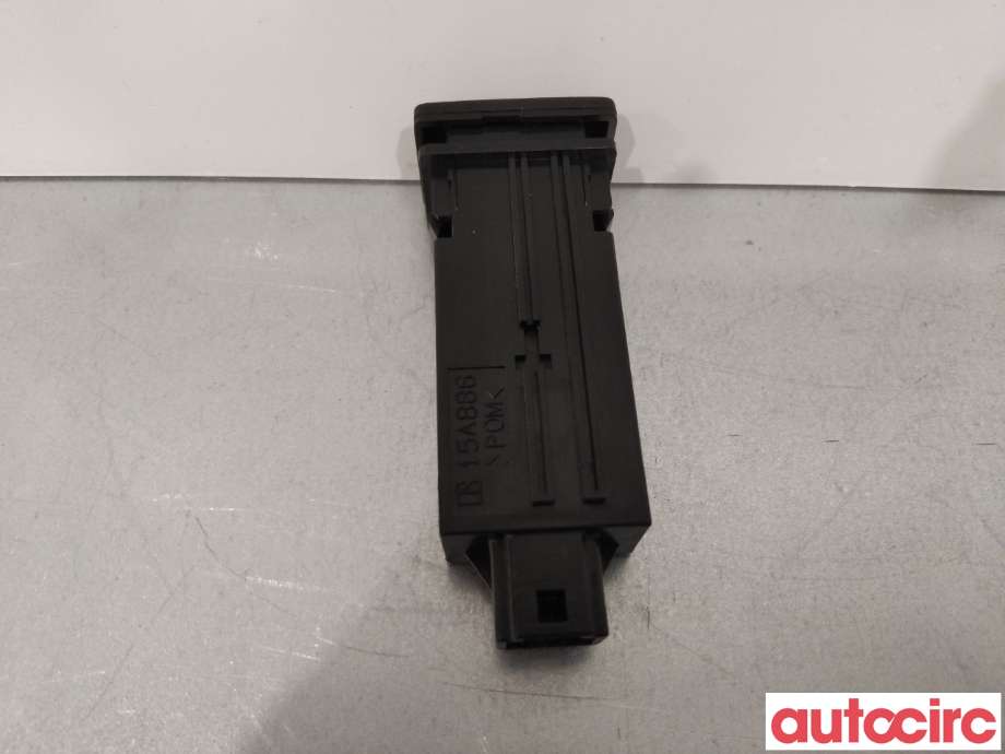 Bryter rutevarme til Toyota RAV4 2013-2015 (Type IV, Fase 1)  (TOYOTA|8479442030|)