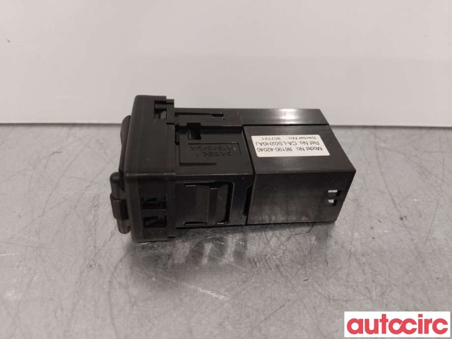 Diverse deler til Toyota RAV4 2013-2015 (Type IV, Fase 1)  (TOYOTA|8619042040|)