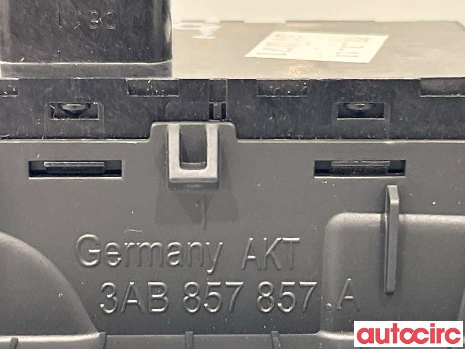 Bryter ruteheis til VW Passat 2011-2015 (B7) (B7) (VOLKSWAGEN|3C8959857|)