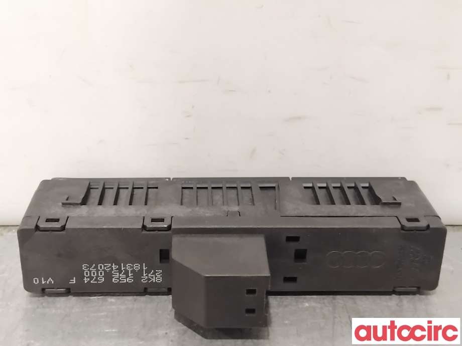 Bryter Antispinn til Audi A5 2007-2016 (Type I)  (AUDI|8K2959674F|)