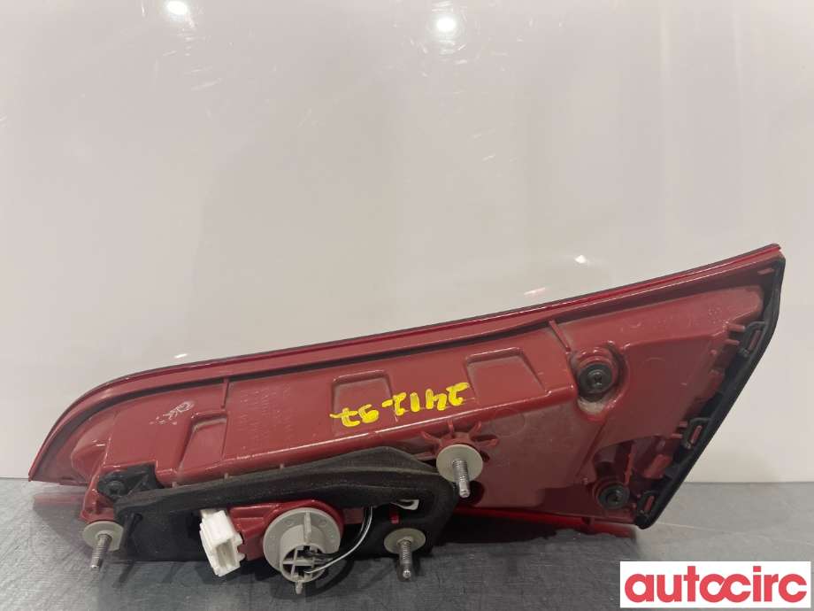 Baklykt venstre indre til Kia e-Soul 2019-->> (Type III)  (KIA|92403K0100)