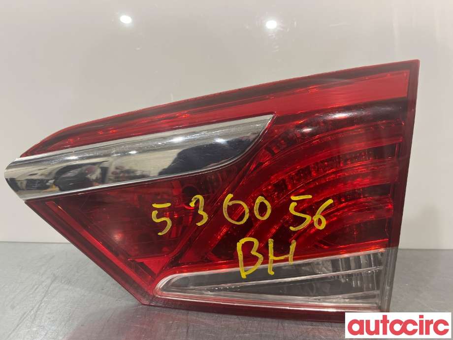 Baklykt høyre indre til Hyundai i40 2012-2017 (HYUNDAI|924043Z000|----------)