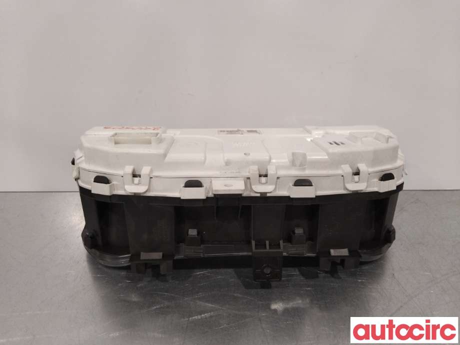 Instrumentpanel til Mitsubishi Outlander 2010-2012 (Type II, Fase 2)  (MITSUBISHI|8100B202|MM0053-007)