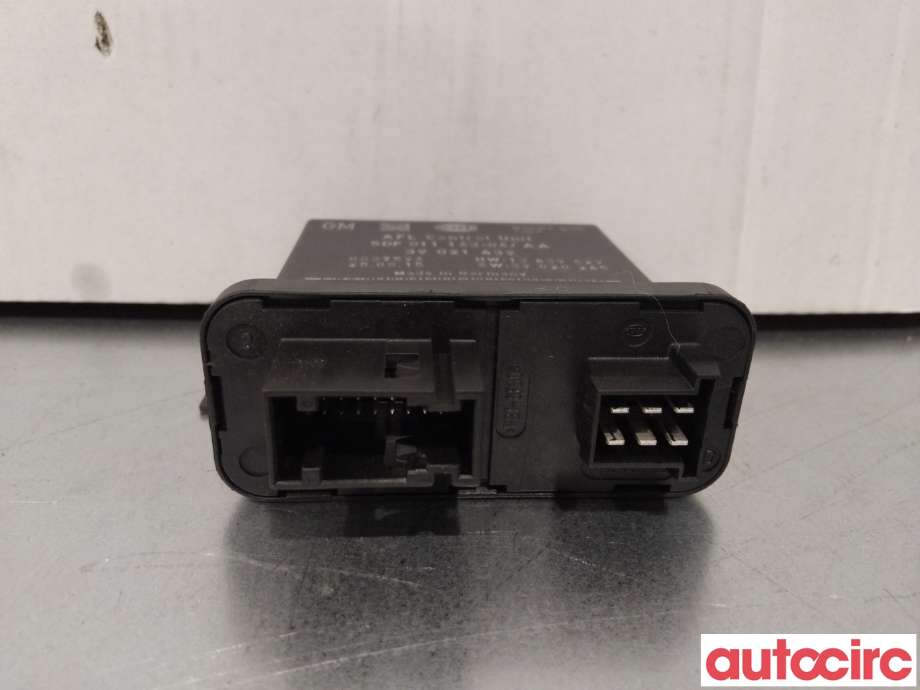 Styreenhet diverse til Opel Insignia A 2014-2017  (OPEL|13479749||39021439)