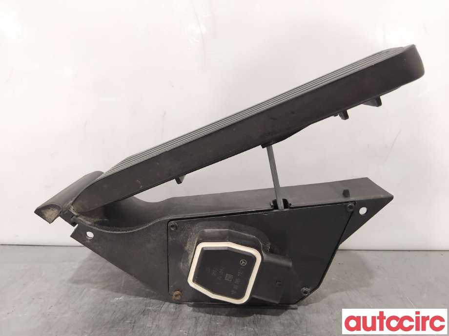 Pedal gass til Mercedes C-Klasse 2011-2014 (Fase 2) (W204) (W204) (MERCEDES|A2043000004||A2223000900)
