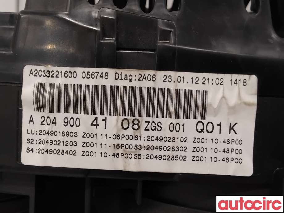 Instrumentpanel til Mercedes C-Klasse 2011-2014 (Fase 2) (W204) (W204) (MERCEDES|A2049004108|A2C33221600)
