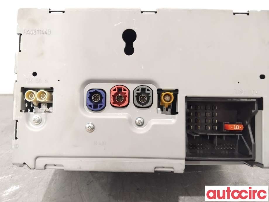 Bilstereo til Mercedes C-Klasse 2011-2014 (Fase 2) (W204) (W204) (MERCEDES|A2049005415|NTG45|A2049009807)