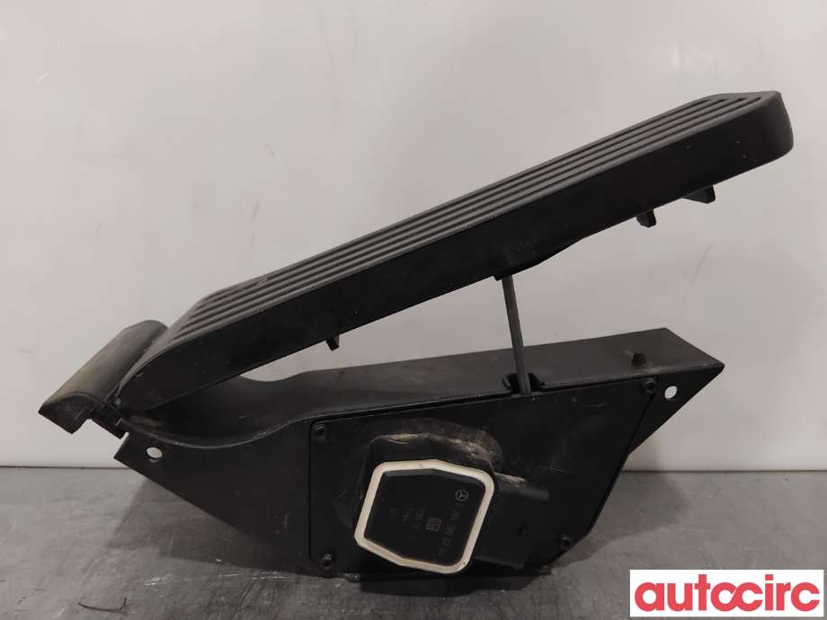 Pedal gass til Mercedes C-Klasse 2011-2014 (Fase 2) (W204) (W204) (MERCEDES|A2043000004||A2223000900)