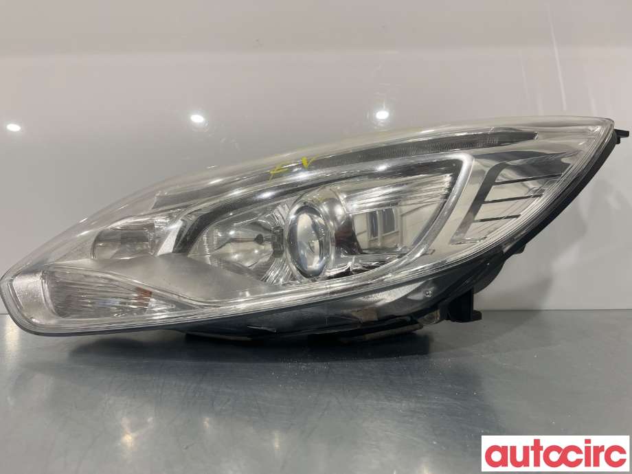 Frontlykt venstre halogen til Ford Focus, 2011-2014 (Type III, Fase 1) (FORD|2004299)