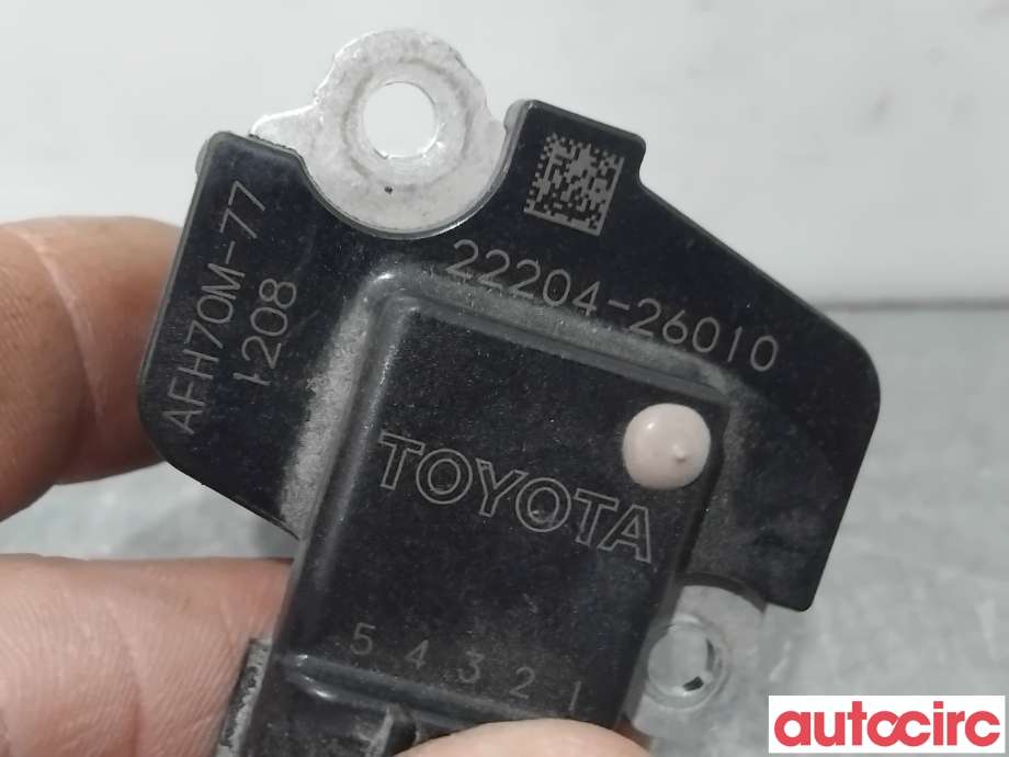 Luftmengde/luftmassemåler til Toyota Avensis 2009-2015 (Type III, Fase 1)  (TOYOTA|2220426010|AFH70M-77|22204-26010)
