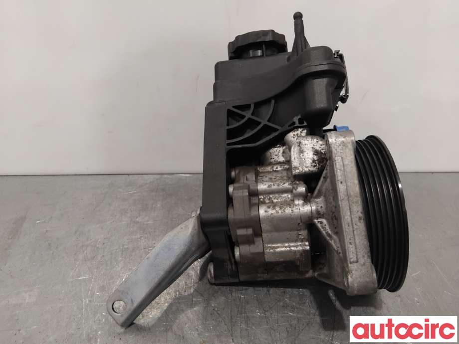 Servo pumpe mekanisk til Mercedes C-Klasse 2007-2011 (Fase 1) (W204) (W204) (MERCEDES|A0064661501|)