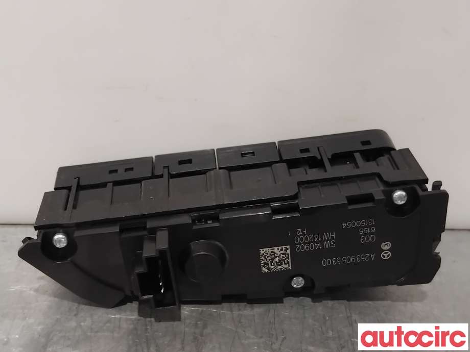 Bryter diverse til Mercedes GLC 2015-2022 (X253) (X253) (MERCEDES|A2539055300|)