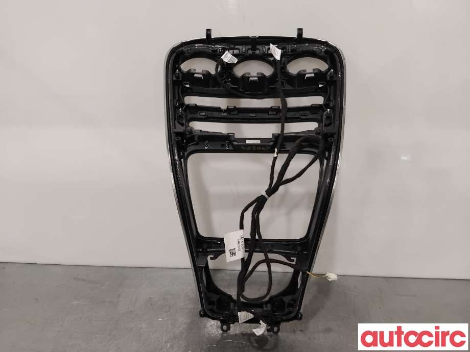 Diverse deler til Mercedes GLC 2015-2022 (X253) (X253) (MERCEDES|A2536806802|)