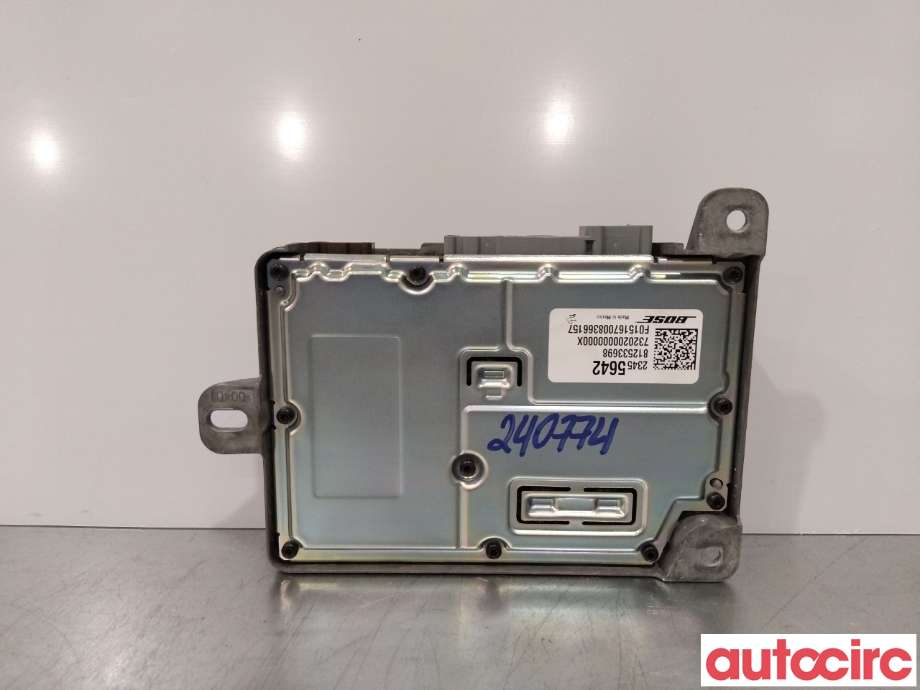 Bilstereo forsterker til Opel Insignia A 2014-2017  (OPEL|23353648|39113738|)