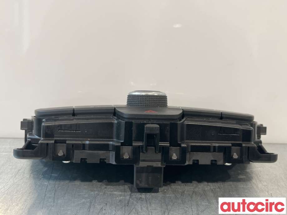 Bilstereo diverse til Ford Focus 2014-2018 (Type III, Fase 2)  (FORD|2024819|)