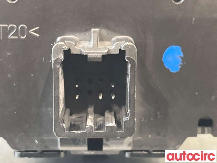 Bilstereo diverse til Ford Focus 2014-2018 (Type III, Fase 2)  (FORD|2024819|)