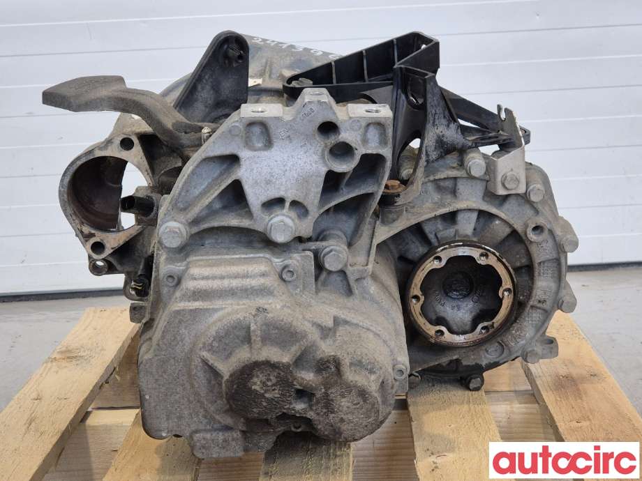 Girkasse manuell 6-trinn til VW Passat 2011-2015 (B7) (B7) (VOLKSWAGEN|02S300047M|MYP|02S300047MX)