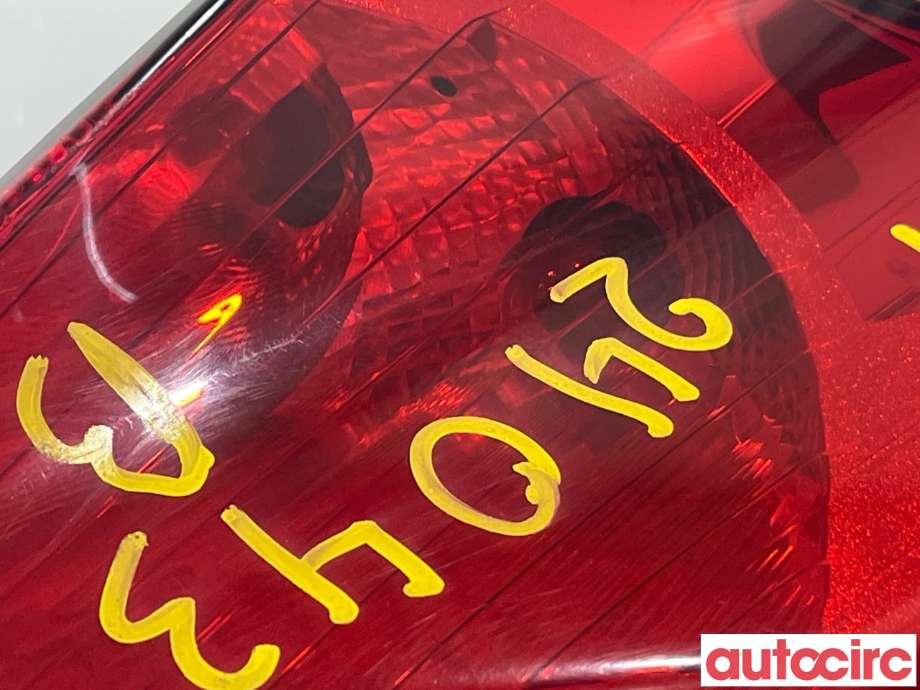 Baklykt høyre til Ford Focus 2011-2014 (Type III, Fase 1)  (FORD|1825319)