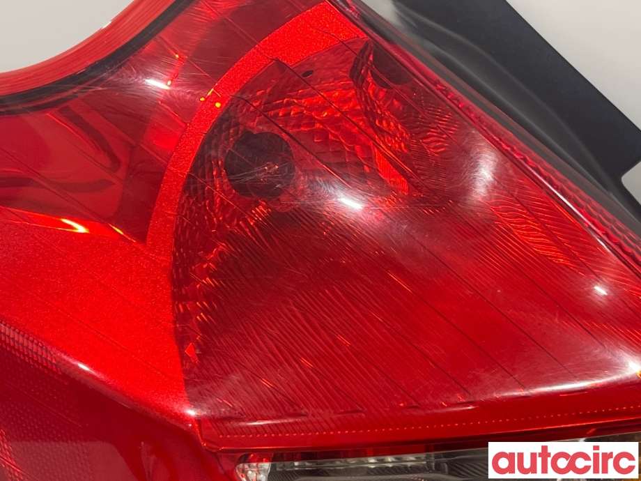 Baklykt venstre til Ford Focus 2011-2014 (Type III, Fase 1)  (FORD|1825320)