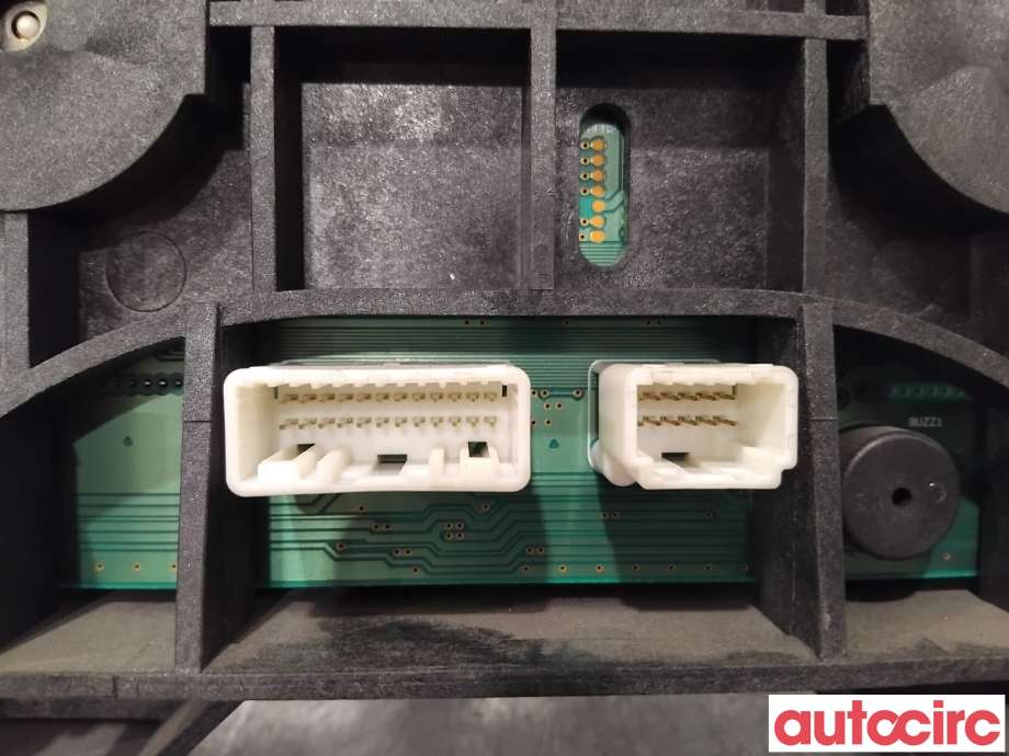Instrumentpanel til Øvrige personbiler Infiniti FX 2003-2008  (INFINITI|24820CG002||CG002)