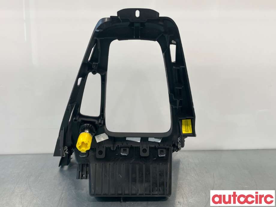 Dashbord diverse til Ford Focus 2014-2018 (Type III, Fase 2) (FORD|2001719|)
